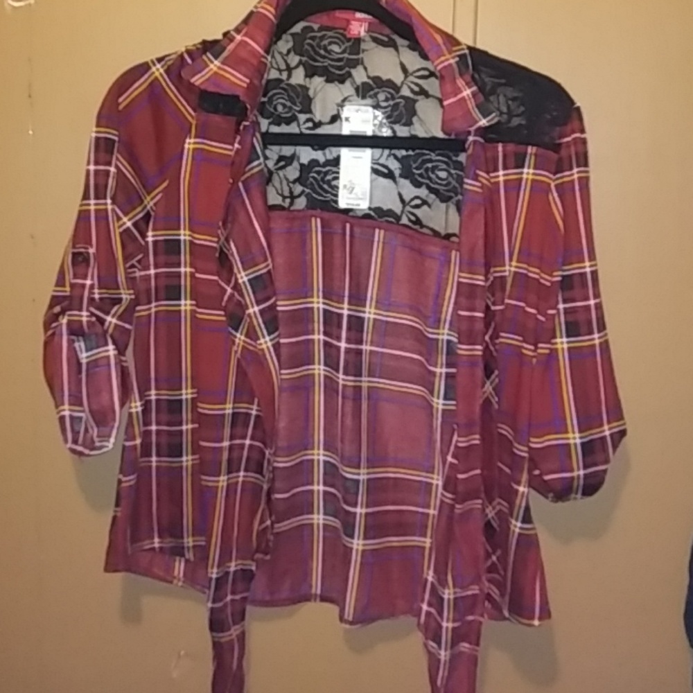 ⭐Lace back flannel⭐